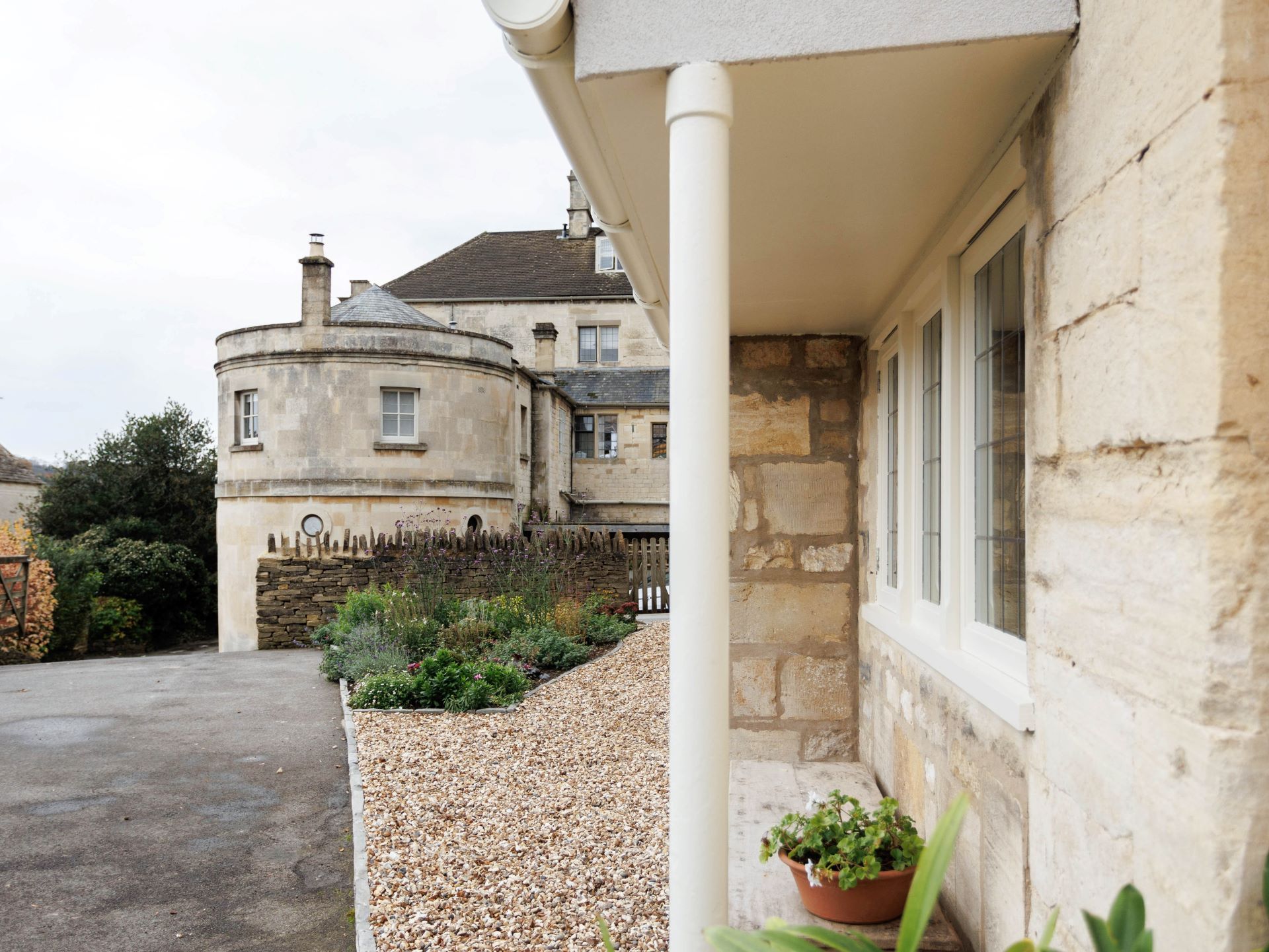 The Painswick Retreat - photo 2