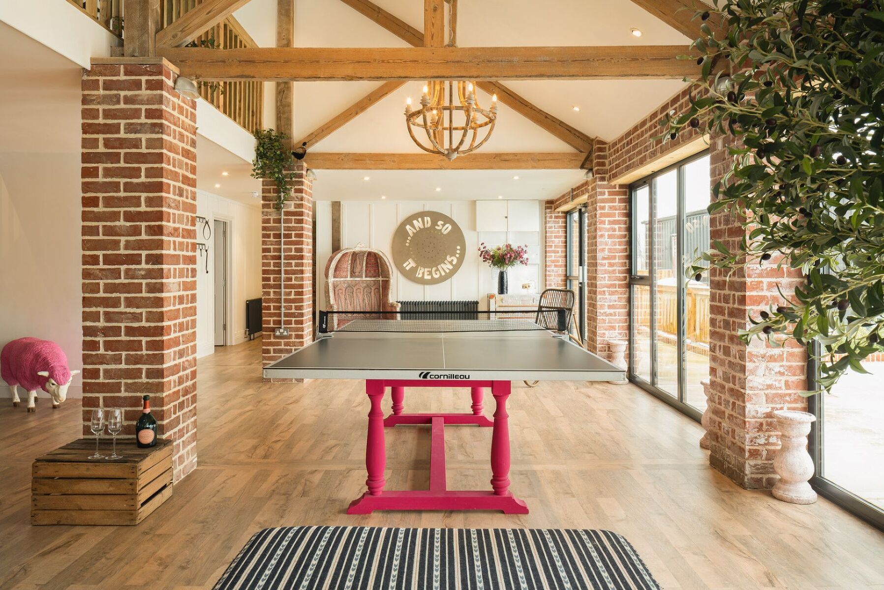 The Pool House - photo 4