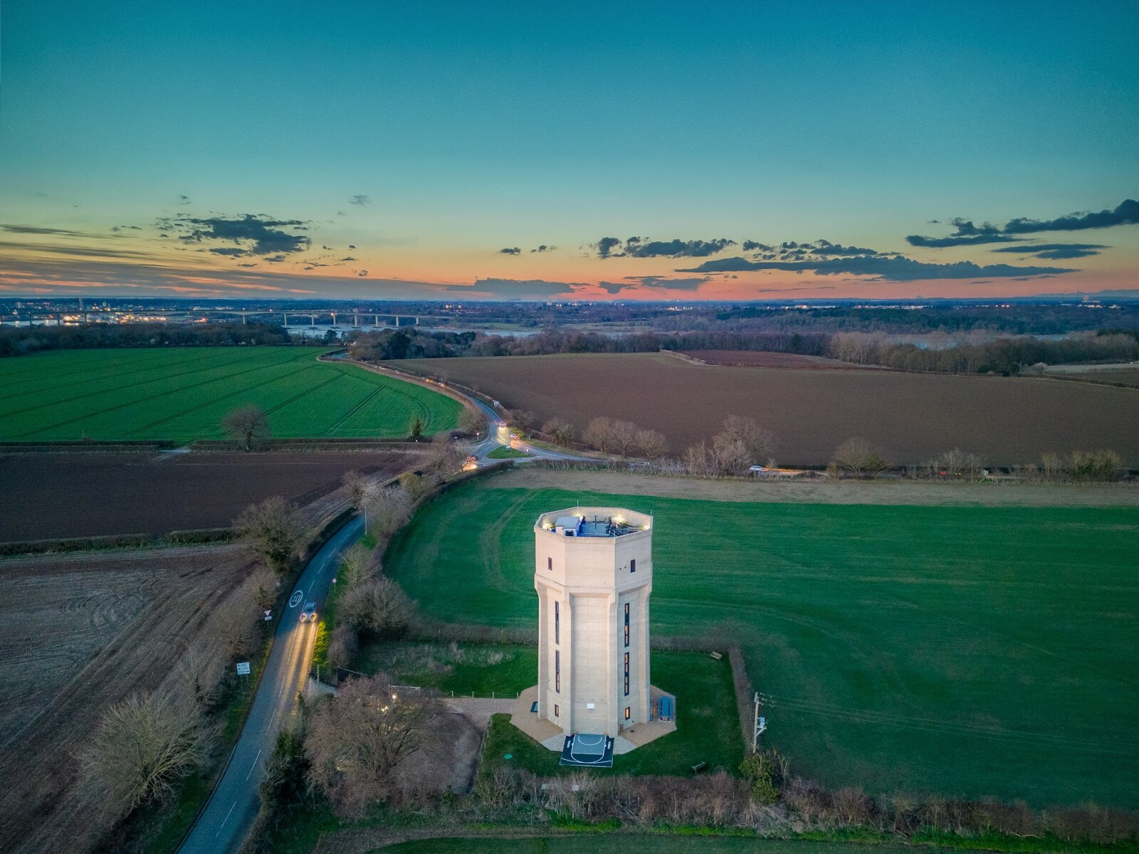 The Suffolk Skyline - Tower Retreat - photo 2