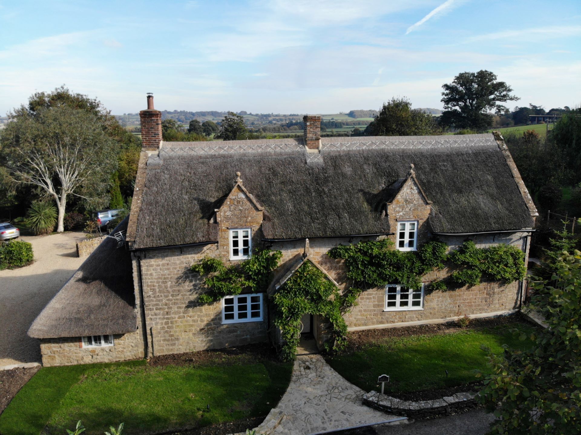 The Thatched Cottage - photo 2