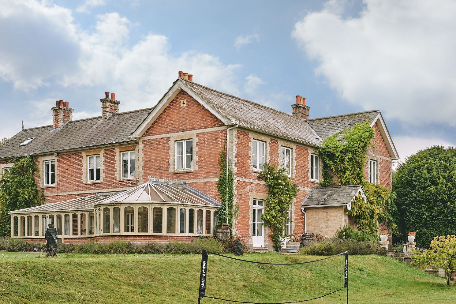 The Victorian Manor - photo 3