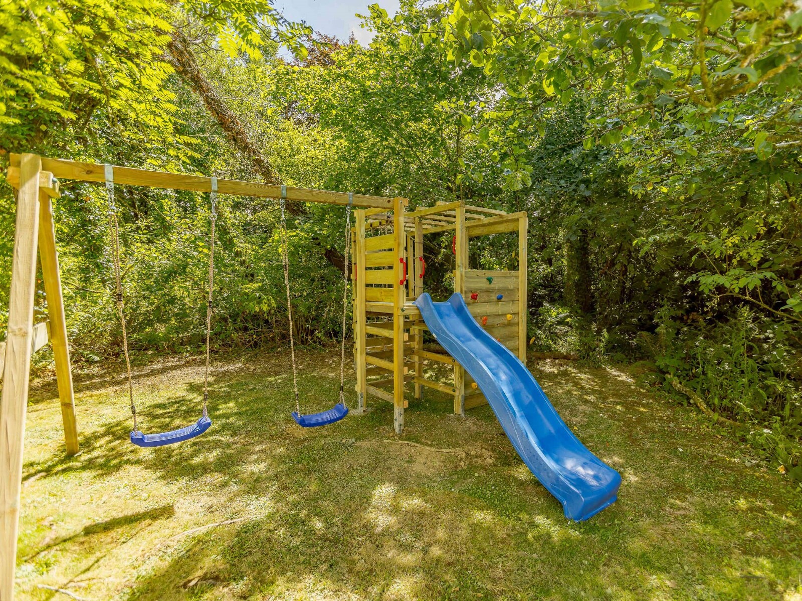 Countryside Charm - Spacious, Secluded, & Coastal - photo 3