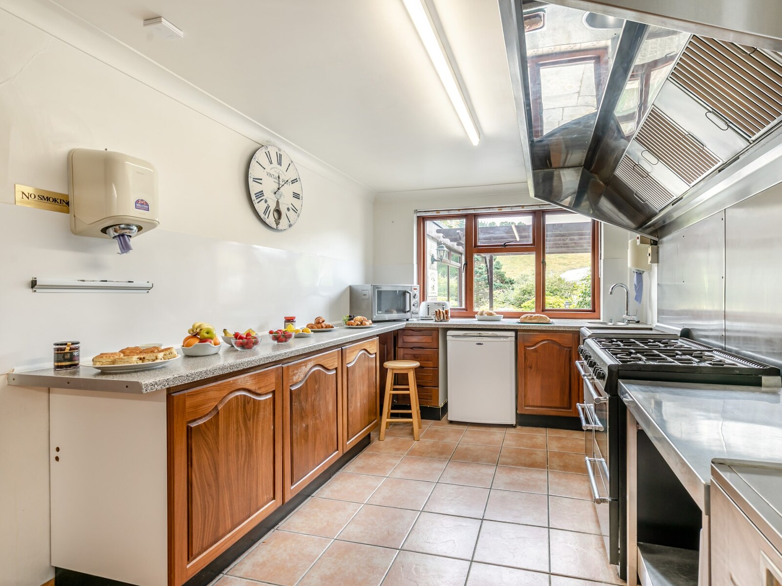 Seascape - Seaside Charm & Stunning Views - photo 5