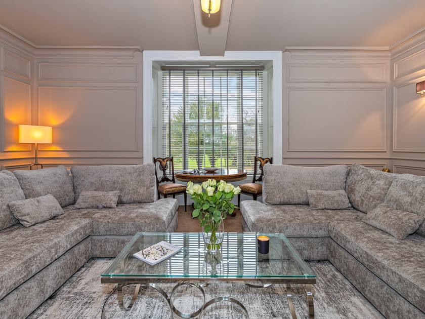 Ttich Manor - photo 4