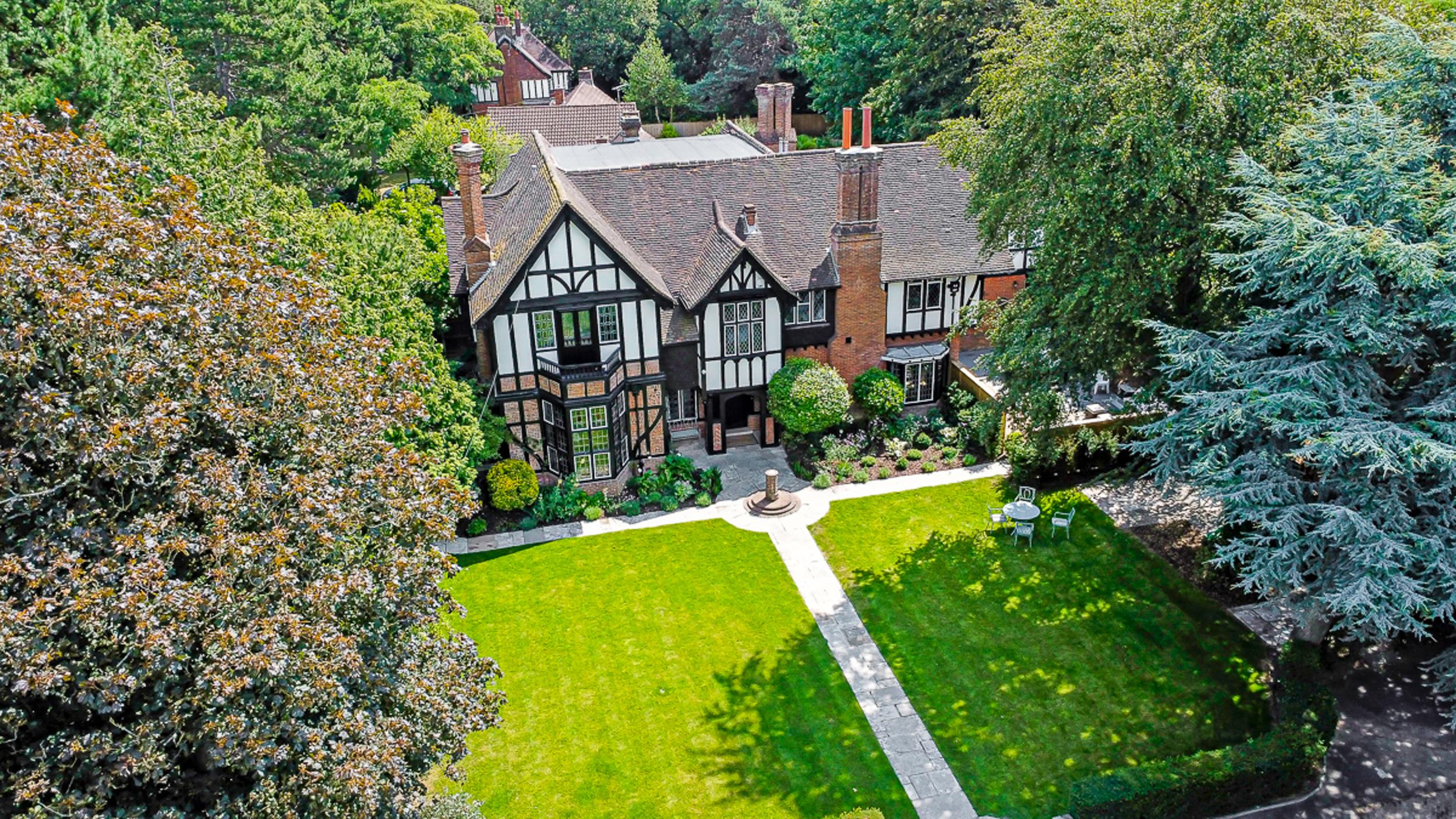 Tudor Grange - photo 2