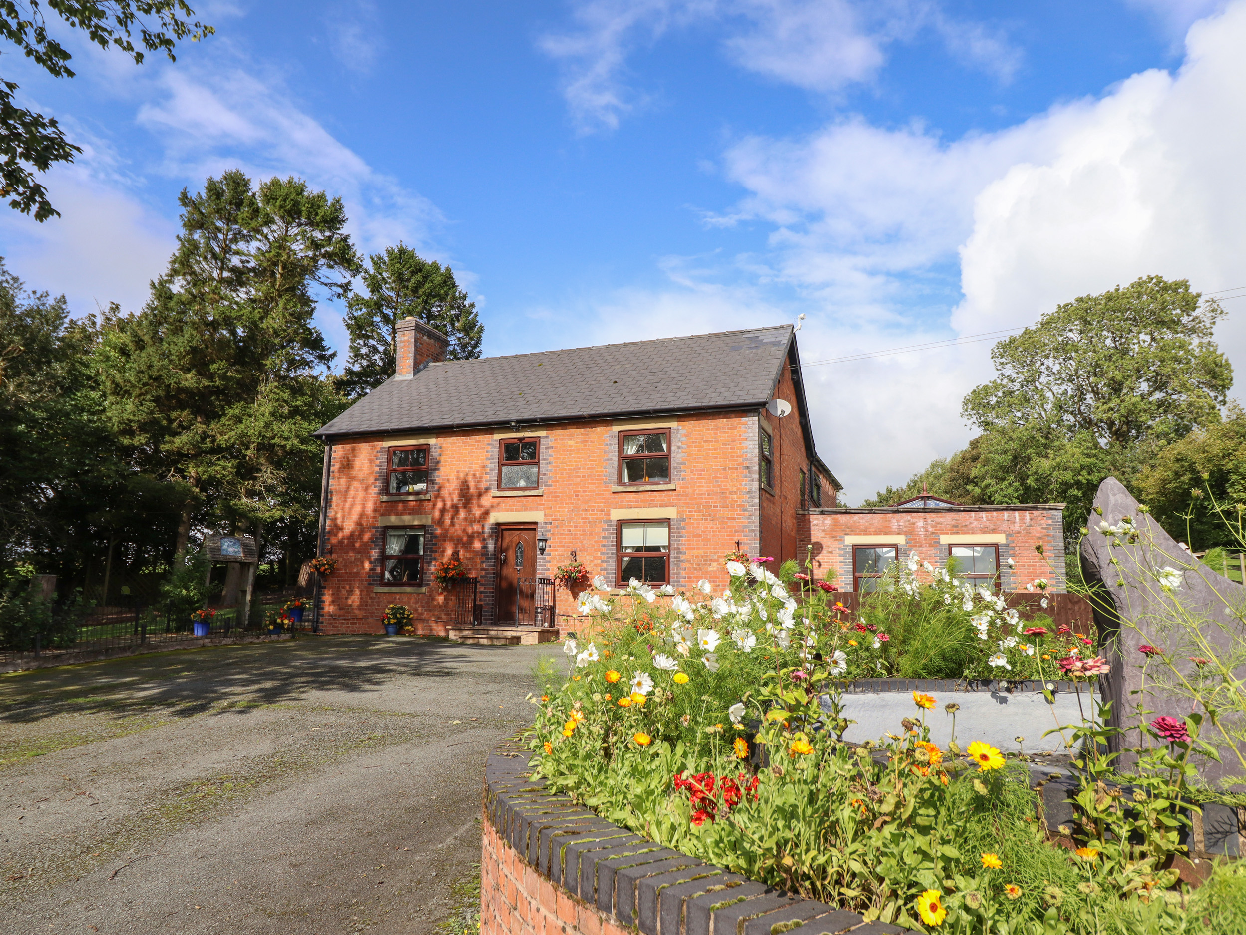 Dolanog, Powys