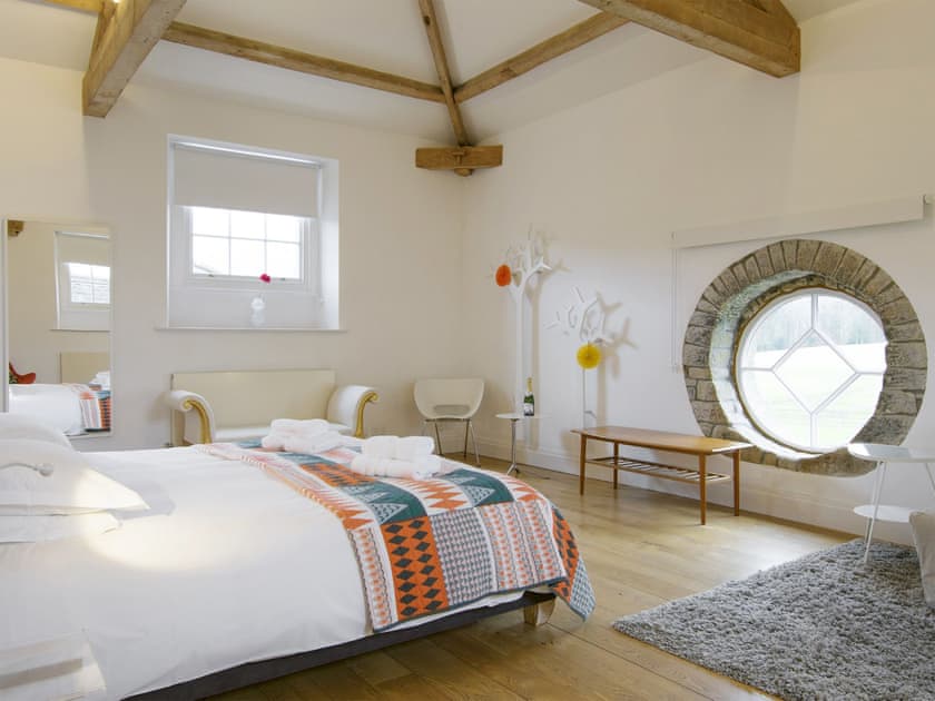 Utopia House - photo 5