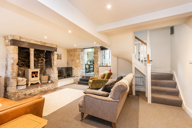 Vicarage Cottage - photo 2