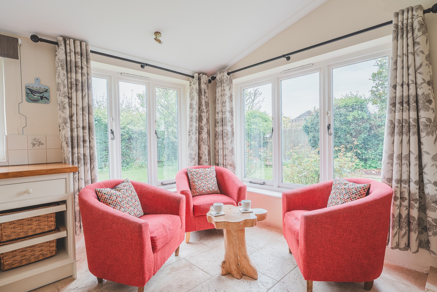 Walnut Tree Cottage - photo 4
