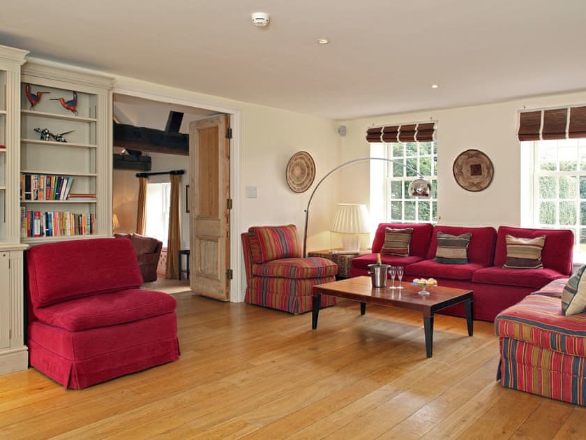 Weir House - photo 3