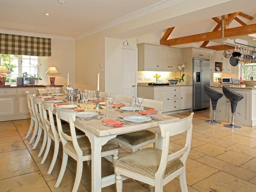 Weir House - photo 4