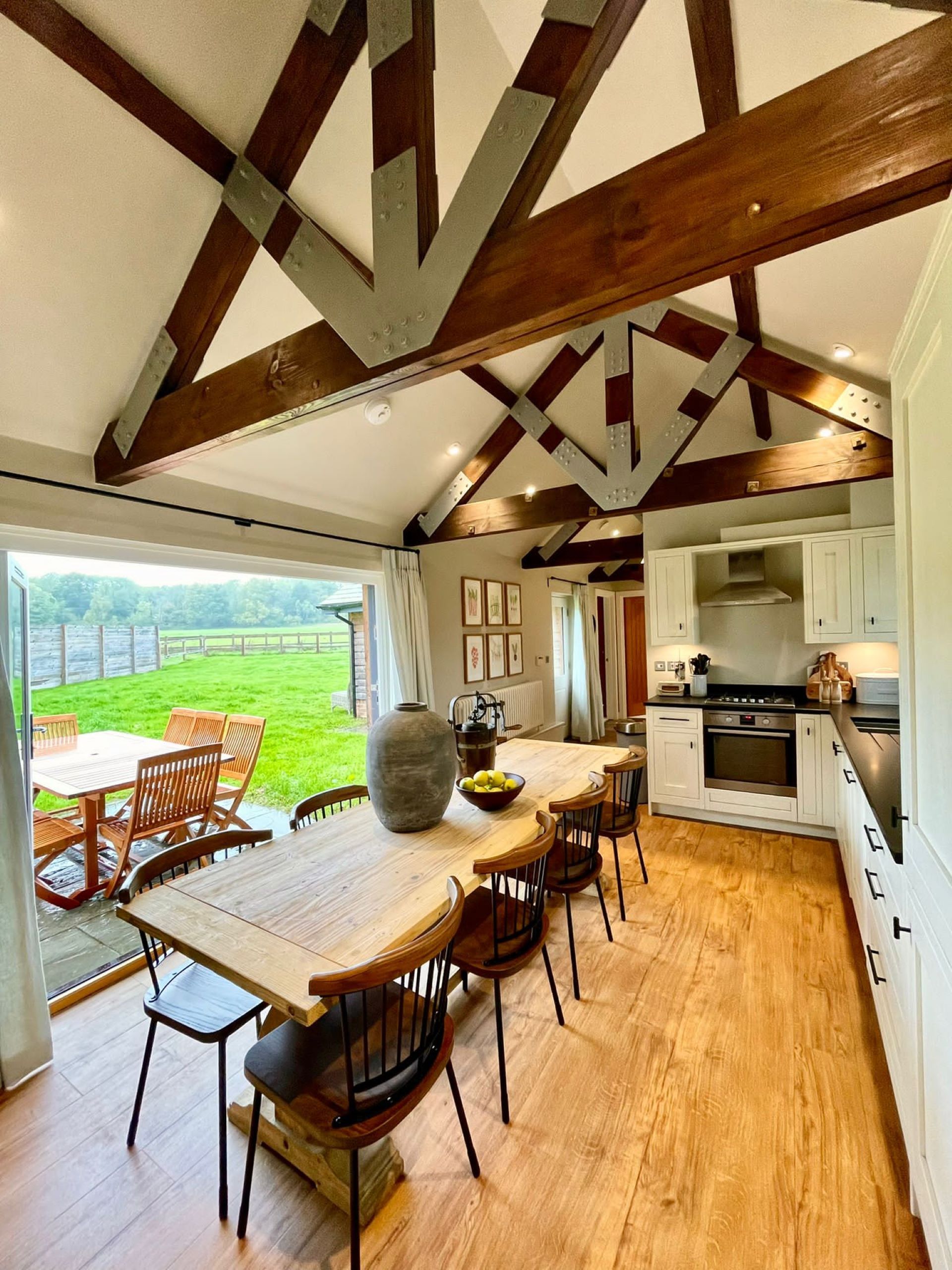 Wheatsheaf Barn - photo 4