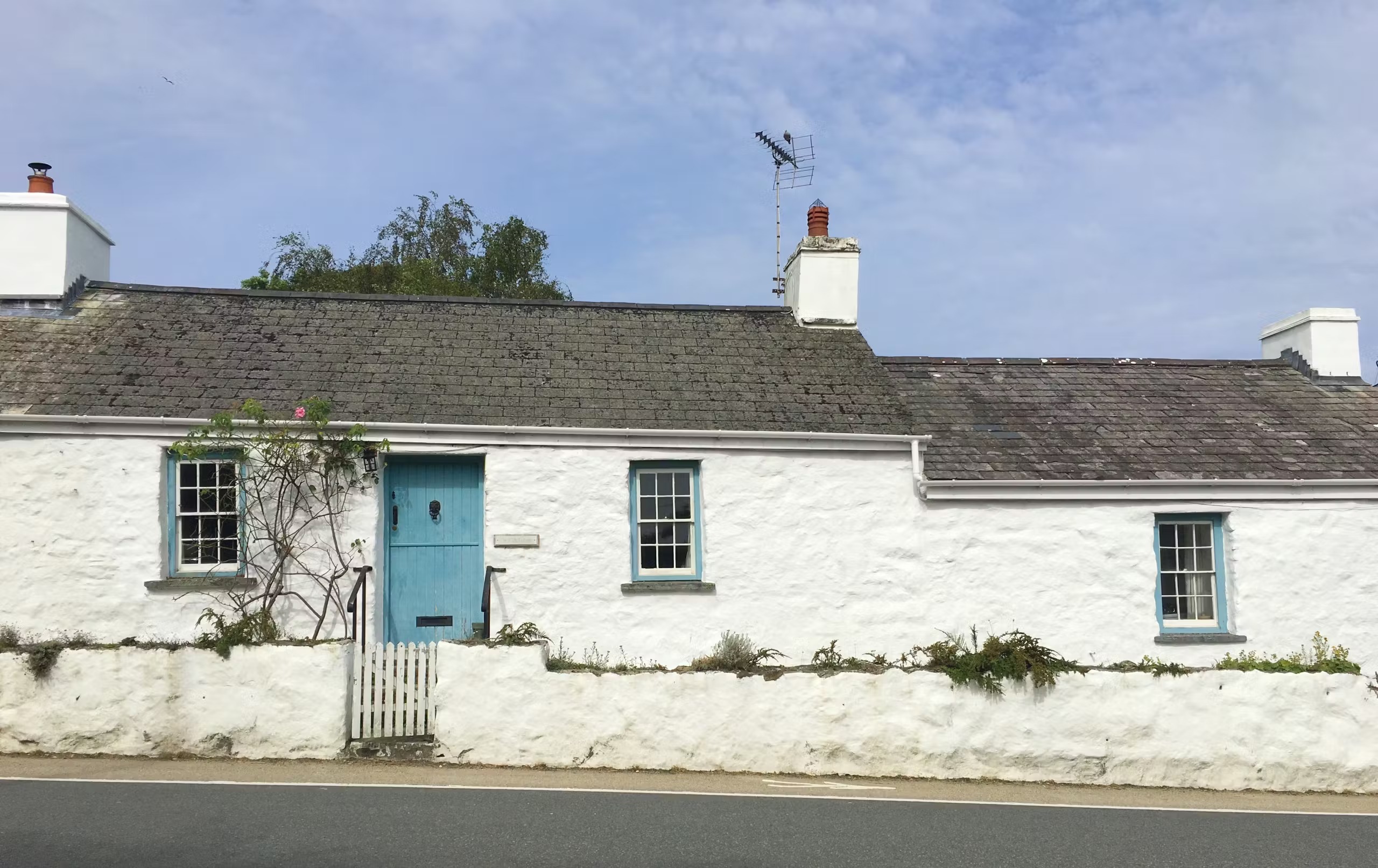 White Cottage - photo 2