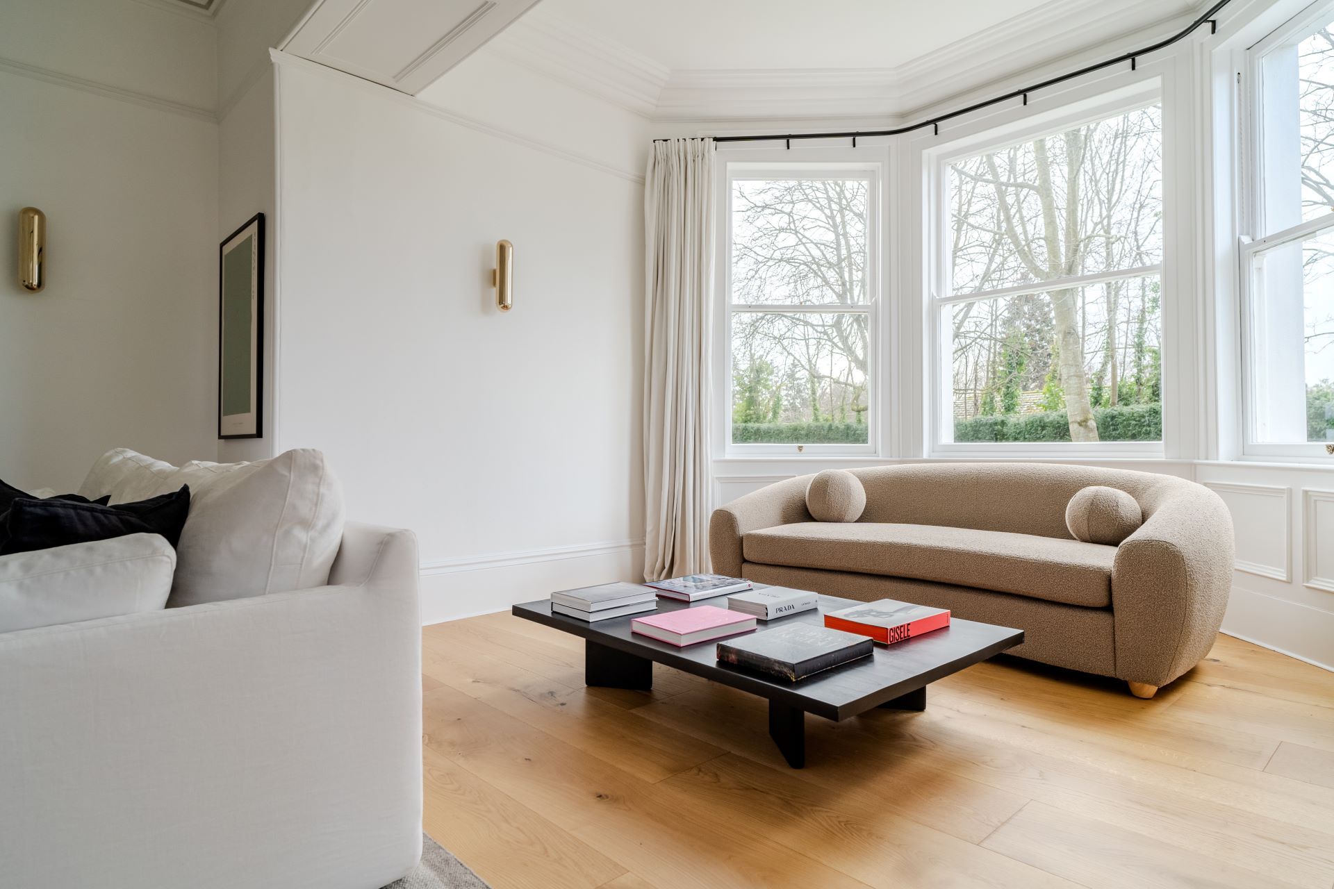 White Exeter House - photo 3