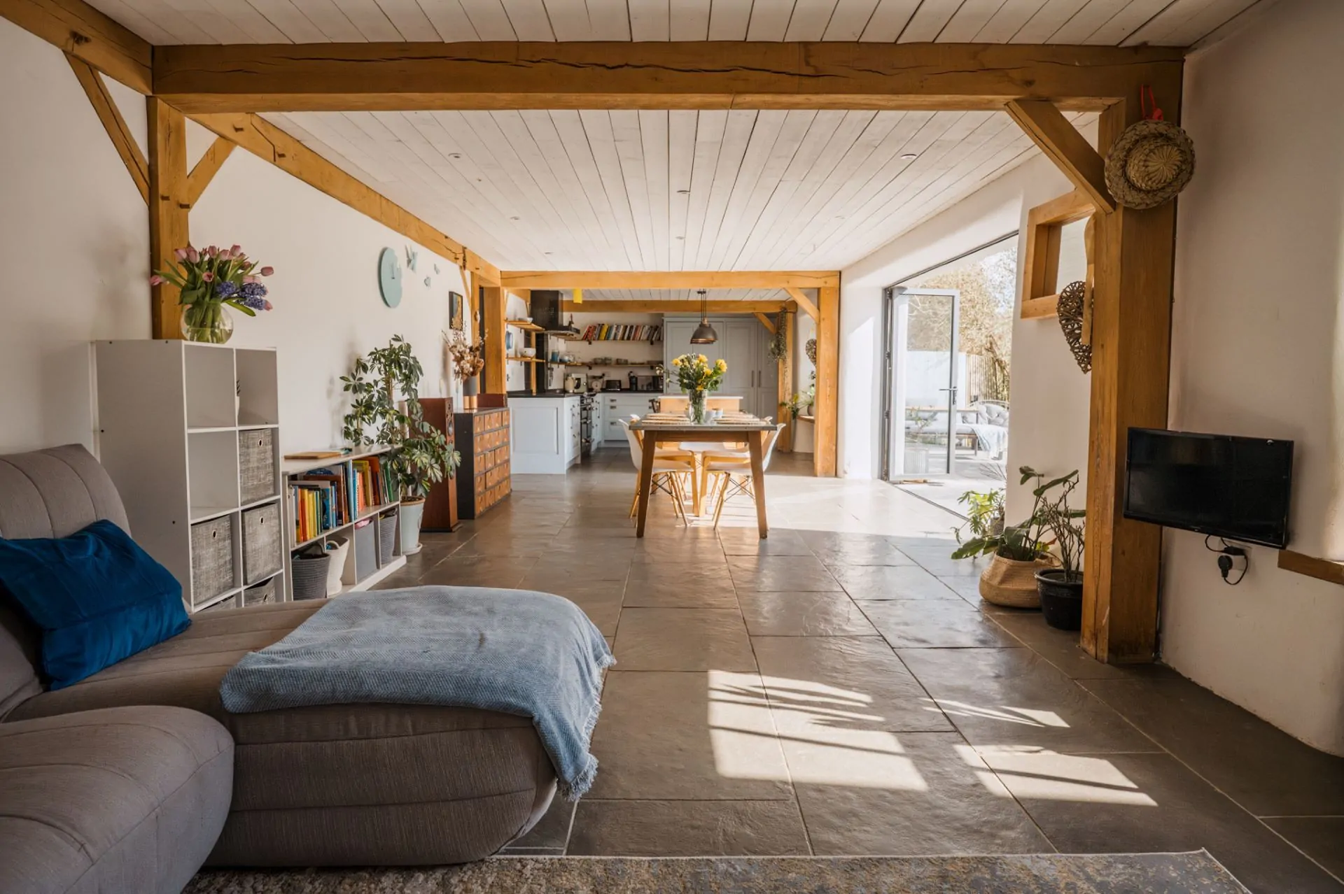 Wisteria Farmhouse - photo 3