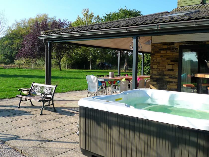 Woodland Lodge - photo 2