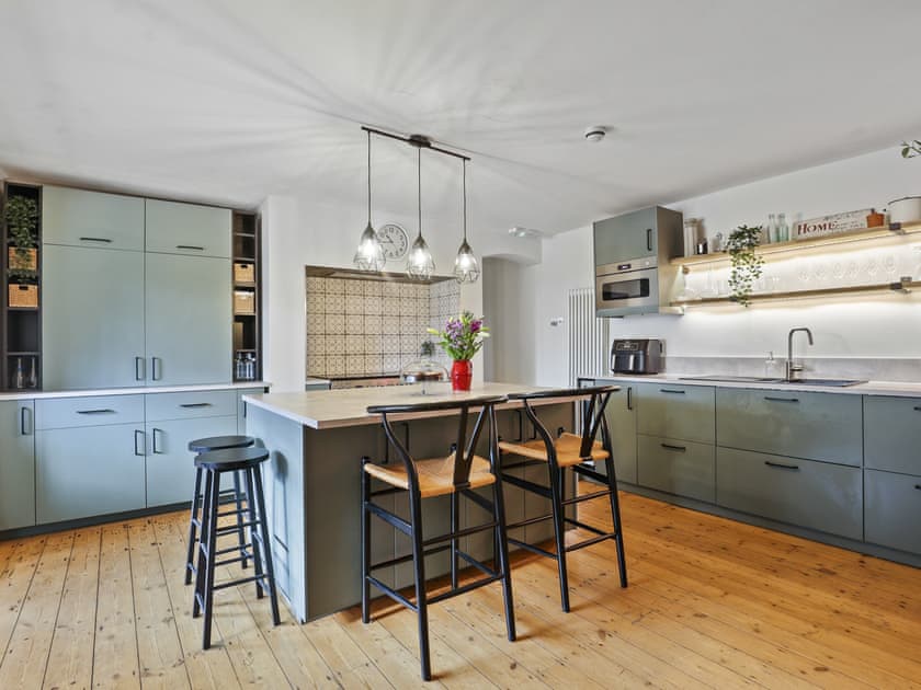 Wynd House - photo 3