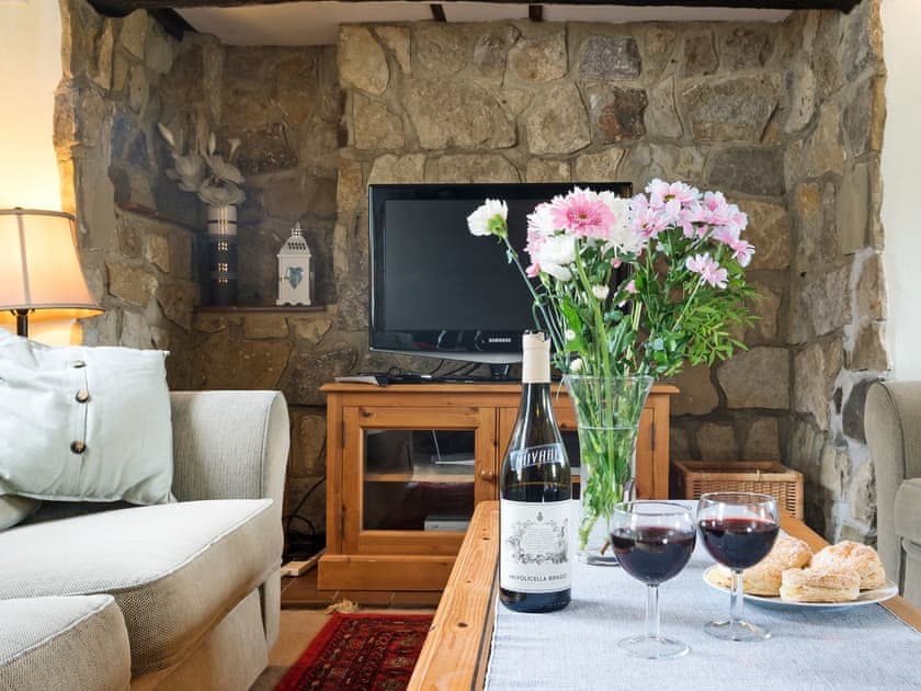 Yew Tree Cottage - photo 5