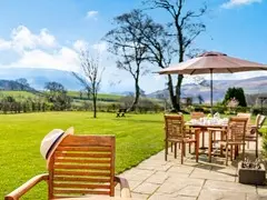 The Gathering Place - Spacious 10-Bed Country Farmhouse