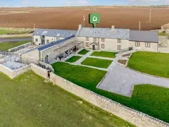 Tranquil Retreat - Charming Farmhouse with Stunning Views