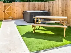 Bears Court- Bears Court Unit 8