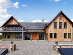 Ben Luna Lodge