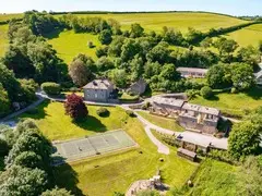 Blueburrow Lodge