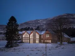 Braeview Steading