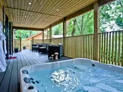 Cedar Lodge, South View Lodges