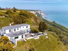 Capel le Ferne