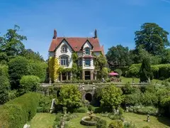 Hay Manor