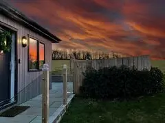 Heron Lodge, 10 Roadford Lake Lodges