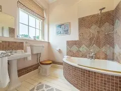 Amelia's Coastal Manor - Private Estate, Natural Beauty
