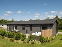 Juniper Lodge, 28 Roadford Lake Lodges