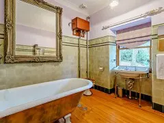 Grandview Mansion - Luxurious Estate with Private Hot Tub