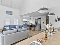 No.8 The Vista, Willingcott