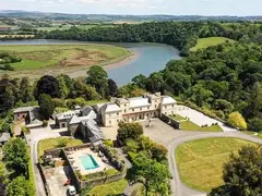 Oak Castle
