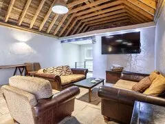 The Celebration Haven - 14 En-Suite Bdrms, Hot Tubs & Nightclub